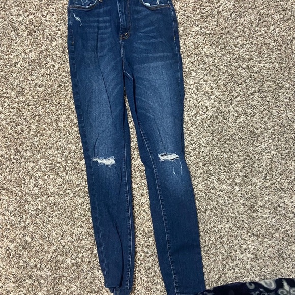 Women’s size 26 (size small) forever 21 skinny jeans - Picture 1 of 3